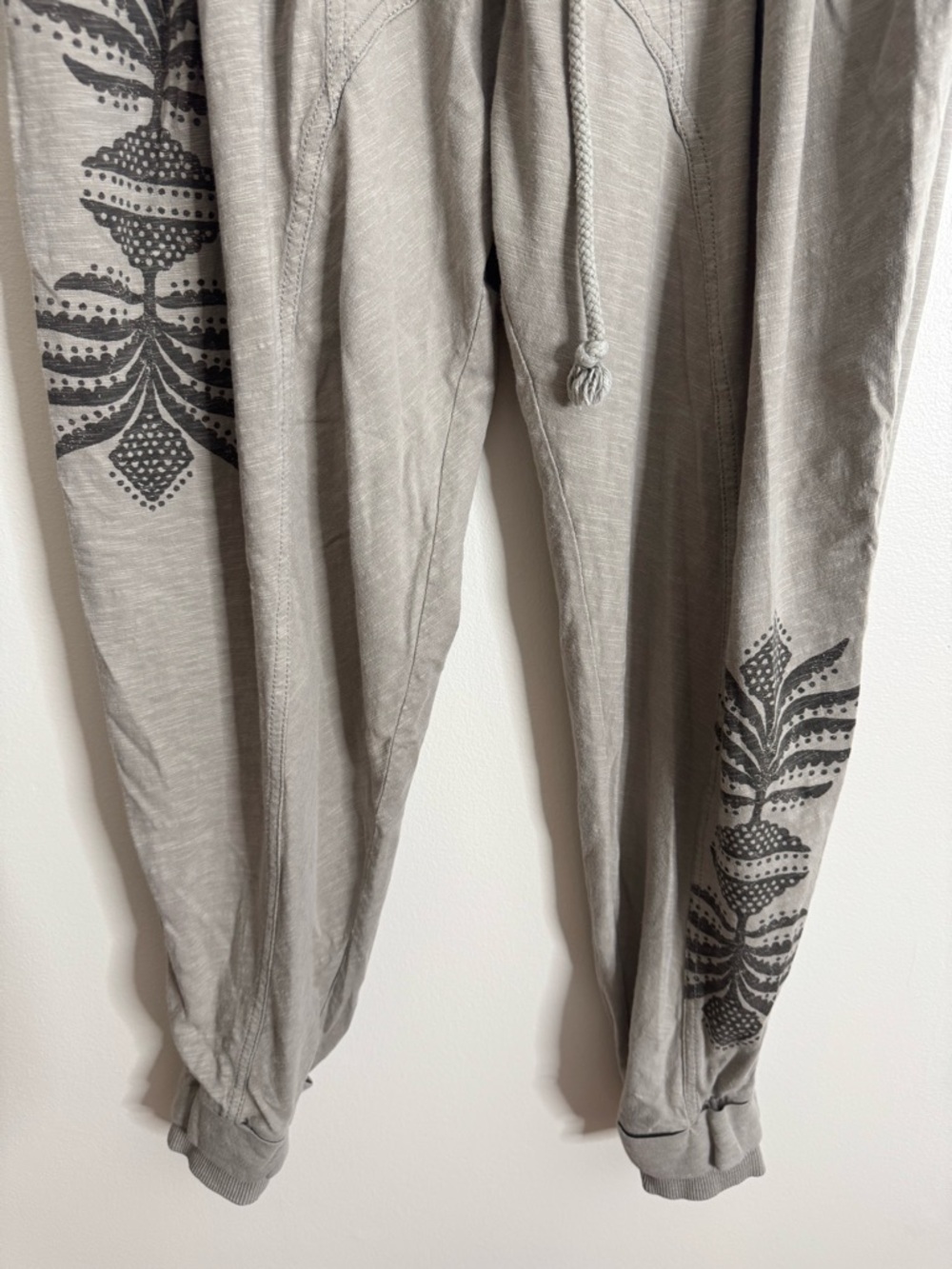 Anthropologie Daily Practice Harem Printed Jogger Pant XS Taupe Gray - Picture 4 of 9